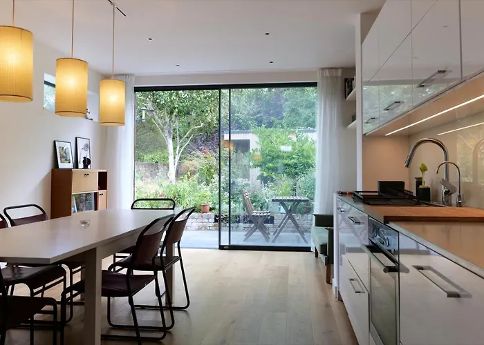 Bright And Elegant 2 Bedroom Flat, Near Notting Hill