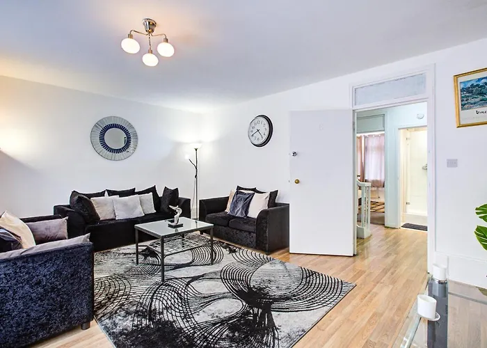 Gorgeous 4 Bedrooms, 5-Baths House In Central London Near Edgware Road, Oxford Street, Hyde Park