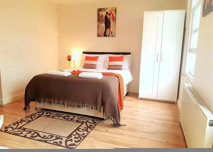 Comfortable Studio Flat Near Central London
