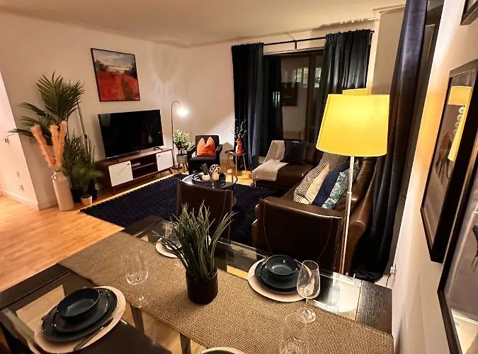 New Spacious 2 Bedroom Apartment With Balcony
