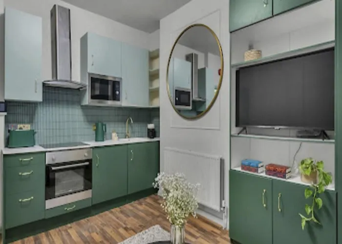 Apartment Kensington 1 Bedroom Apt By Interhome