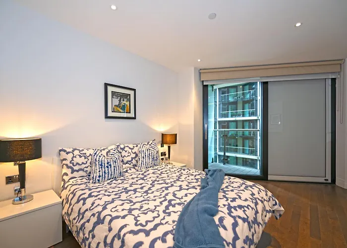 Two Bedroom Flat Central London
