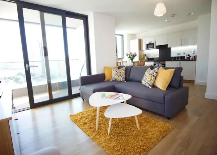 Deluxe Spacious 2Br Flat Near Excel London And O2 Arena