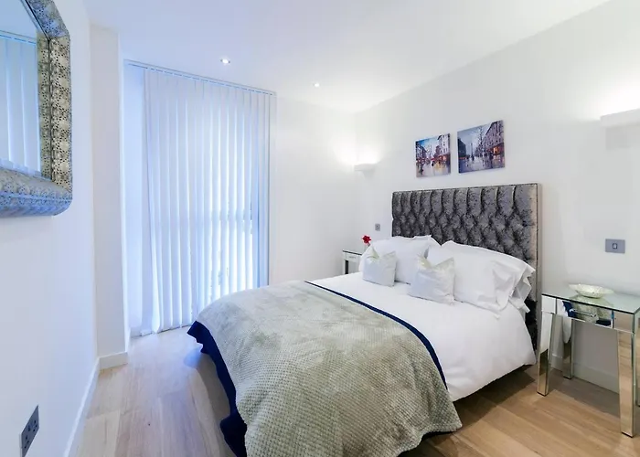 Exclusive Tower Bridge Apartment