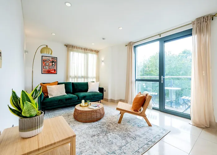 Urban Haven A Central Modern Gem