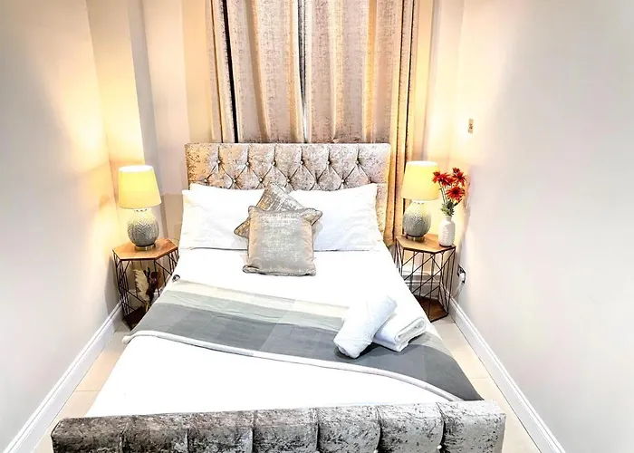 Park Lane Beautiful Family Apartment