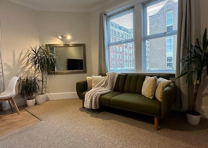 Luxury 1 Bed Apartment In The Heart Of Fulham