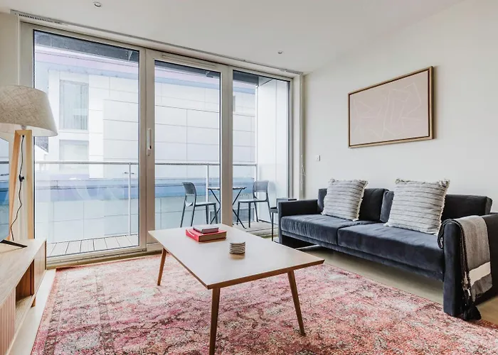 Blueground Nine Elms Doorman Furnished Lon-580