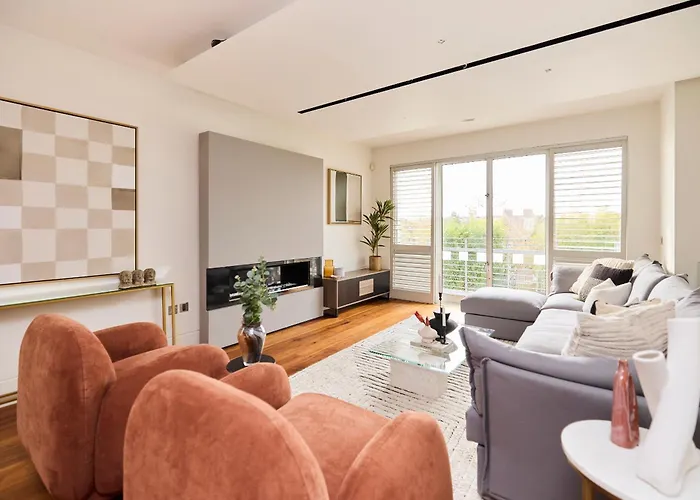 The Hampstead Garden Hideaway - 5Bdr Home With Pool And Garden