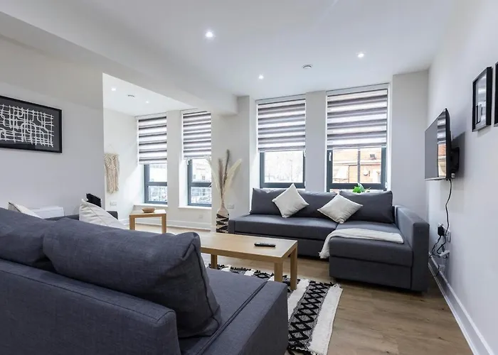 Aldgate One