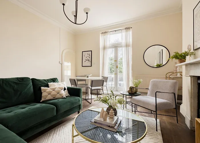 The Notting Hill Base - Charming 2Bdr With Balcony