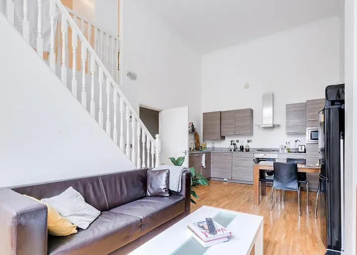 Modern 3Br - Flat Sleeps 8 - Walk To Liverpool St