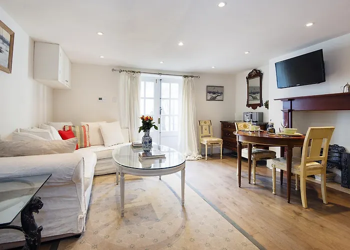 Pleasant Hackney Home By Victoria Park
