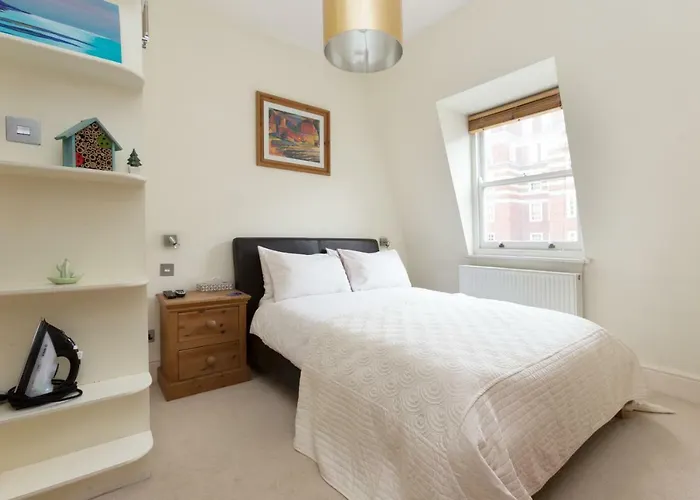 Pimlico Apartment