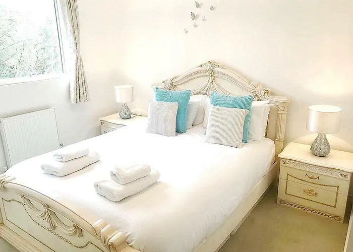 New 1 Bedroom 1 Bath Flat Next To Greenwich Park And O2 Arena To Host Max 5 Guests