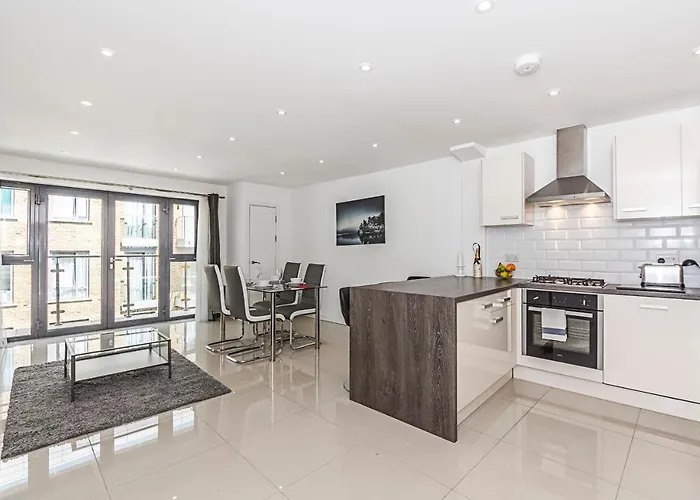 Beautiful Apartment Canary Wharf