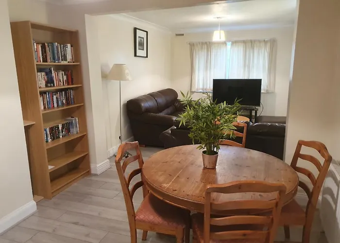 Elegant House 10 Minutes Walk To Wembley Stadium