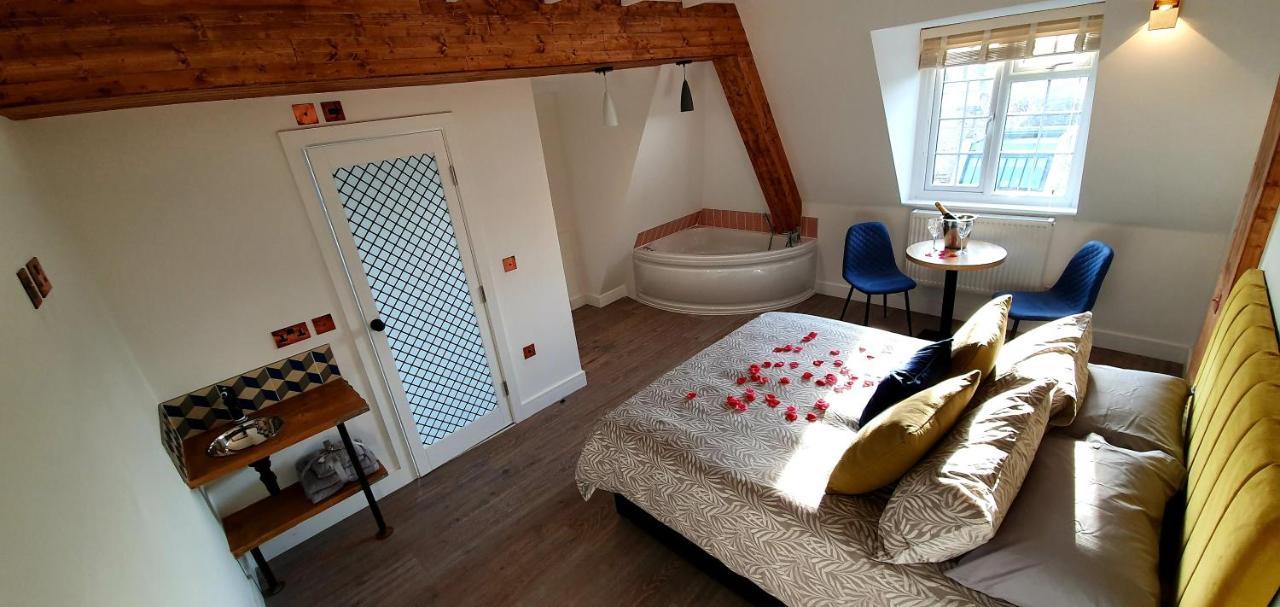Angel Townhouse London