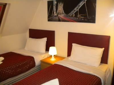 Guest house Oyo Lifestyle Golden 3*