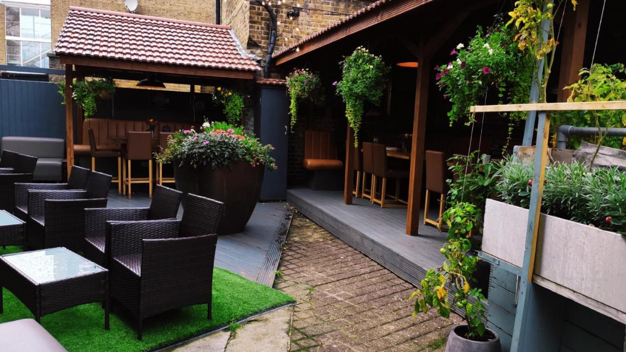 Oyo The Kilburn Arms 3* London