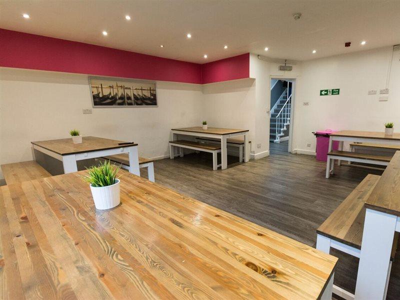 Smart Hyde Park Hostel London