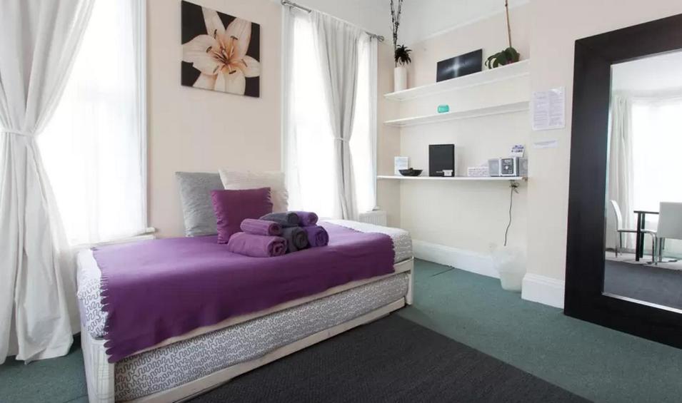 Bed & Breakfast Home2home-rooms London