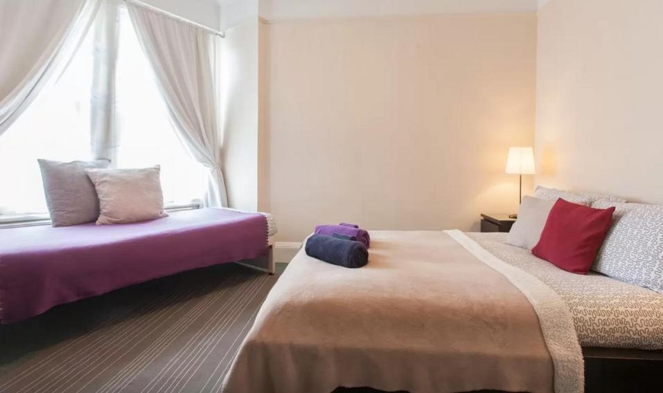 Bed & Breakfast Home2home-rooms 3*