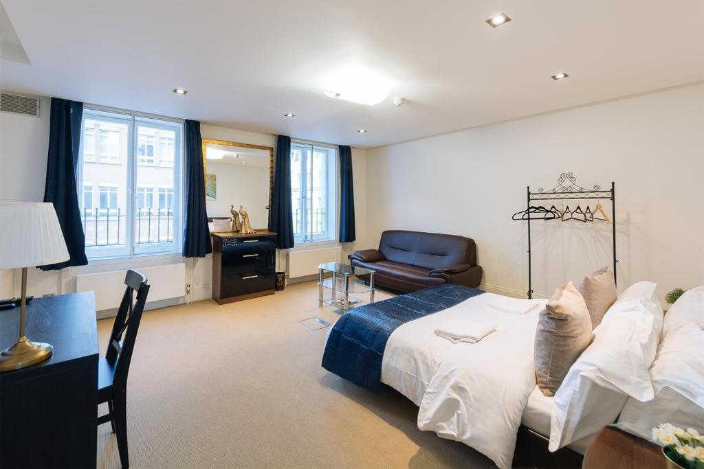Homestay Mayfair Park