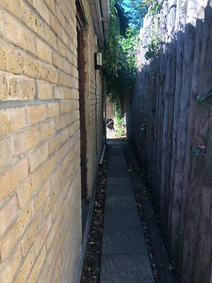 Double With Private Bathroom In A 2-bedrooms House Londres
