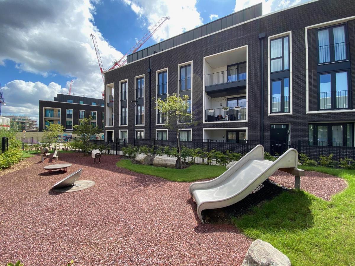 New Luxury 3-bed In The Heart Of The Olympic Park Apartment