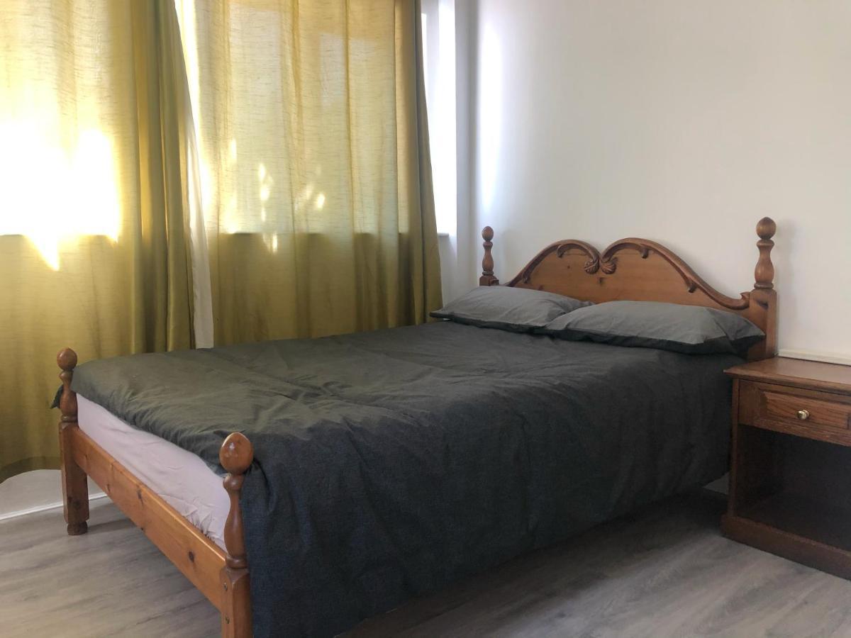 Double With Private Bathroom In A 2-bedrooms House Hospedagem domiciliar