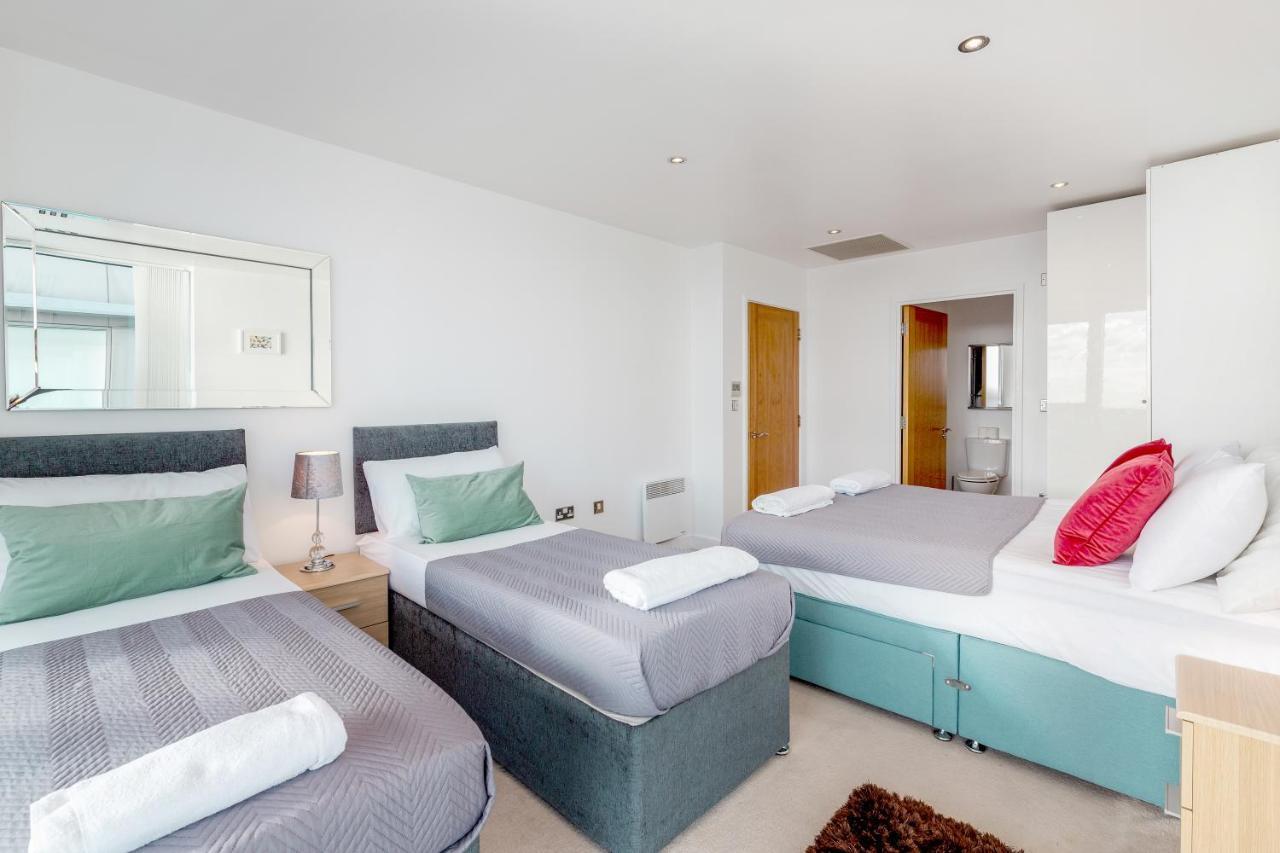 Apartment Premium Excel 3 & 2 Bedrooms *