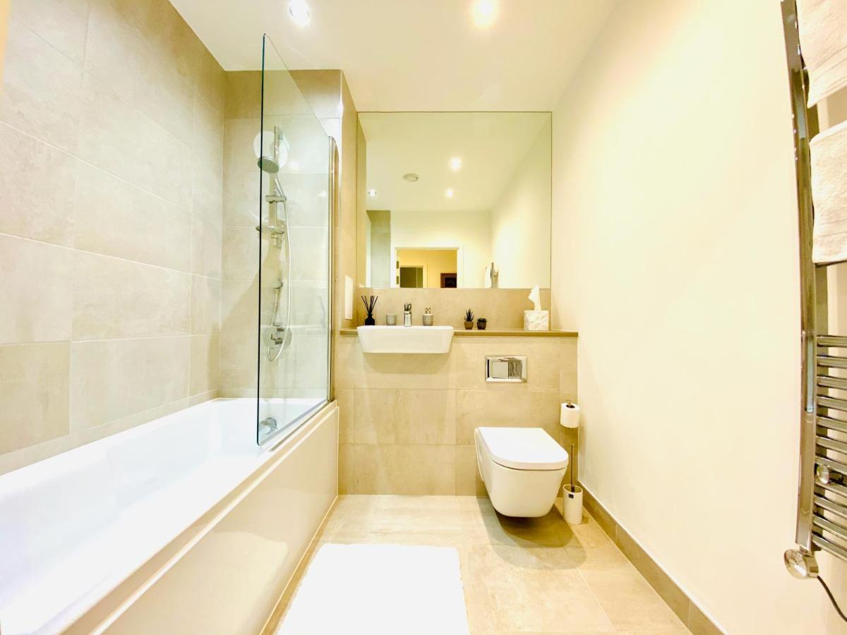 New Luxury 3-bed In The Heart Of The Olympic Park *
