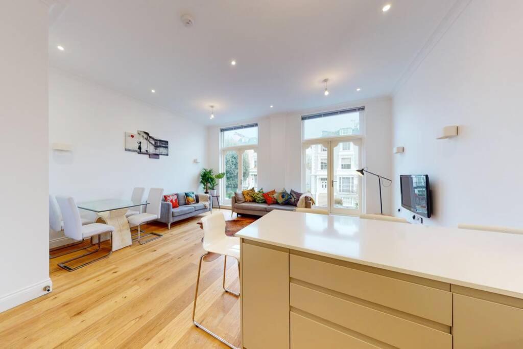 Modern 1 Bed Flat Camden 5 Min Walktube Station Apartment London