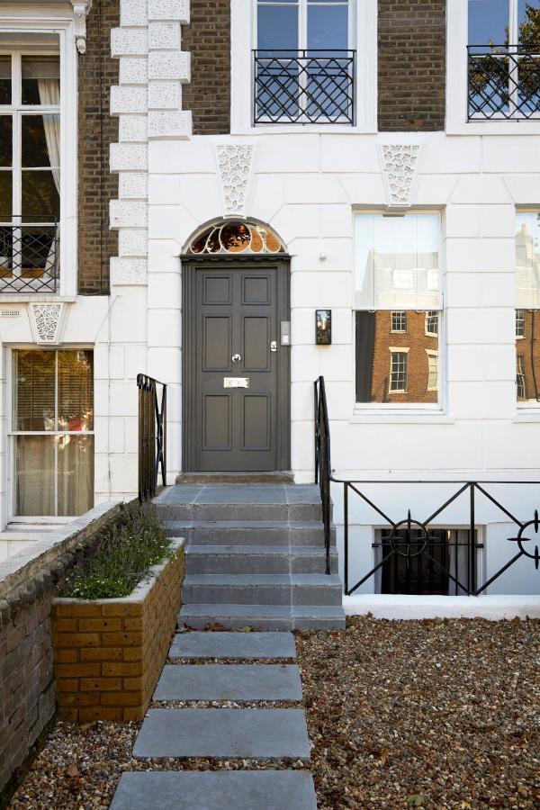 Contemporary - Minutes From Angel Tube St. Apartment