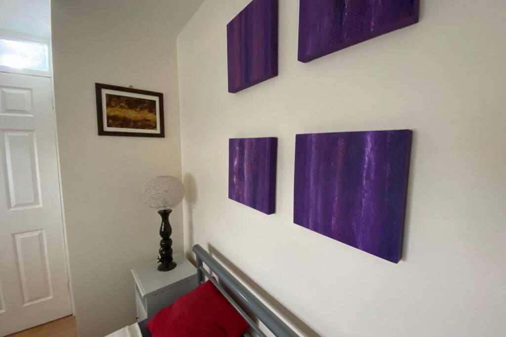 Two Bedroom Garden Flat In Zone 2 Apartment