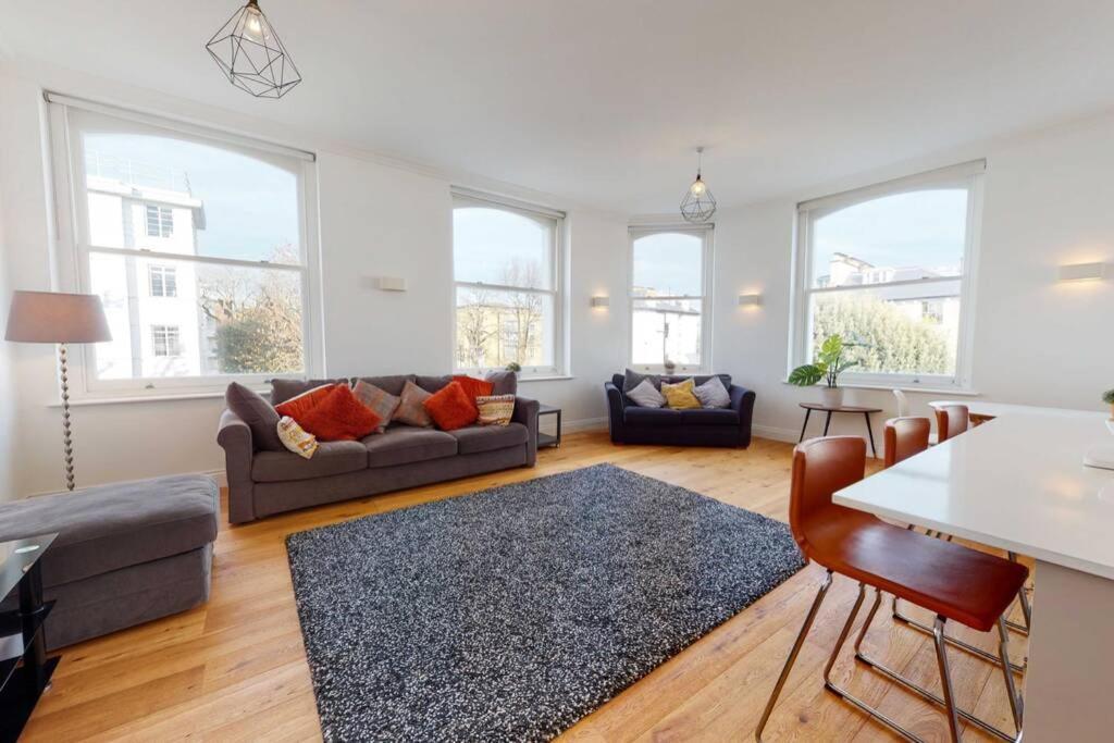 Superb 3 Bed Flat Camden 5 Min Walktube Station Apartment