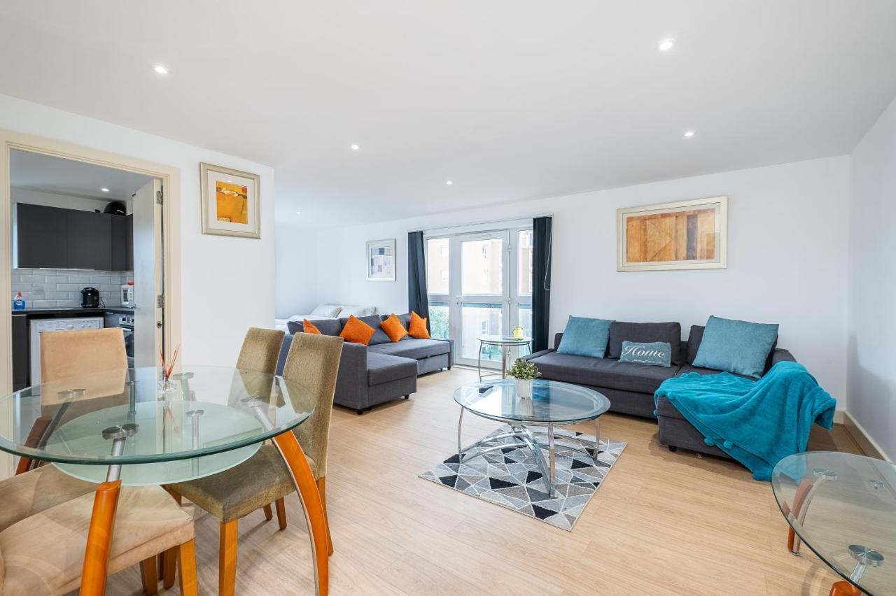 Canary Wharf/docklands/excel Spacious Apt E14 * Londres