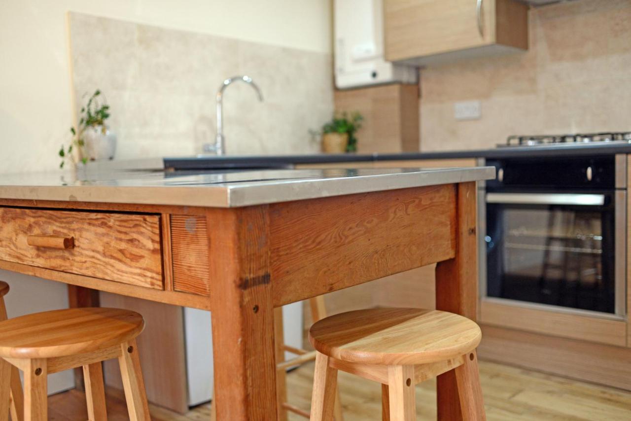 Apartment London's East End 2 Bedroom London