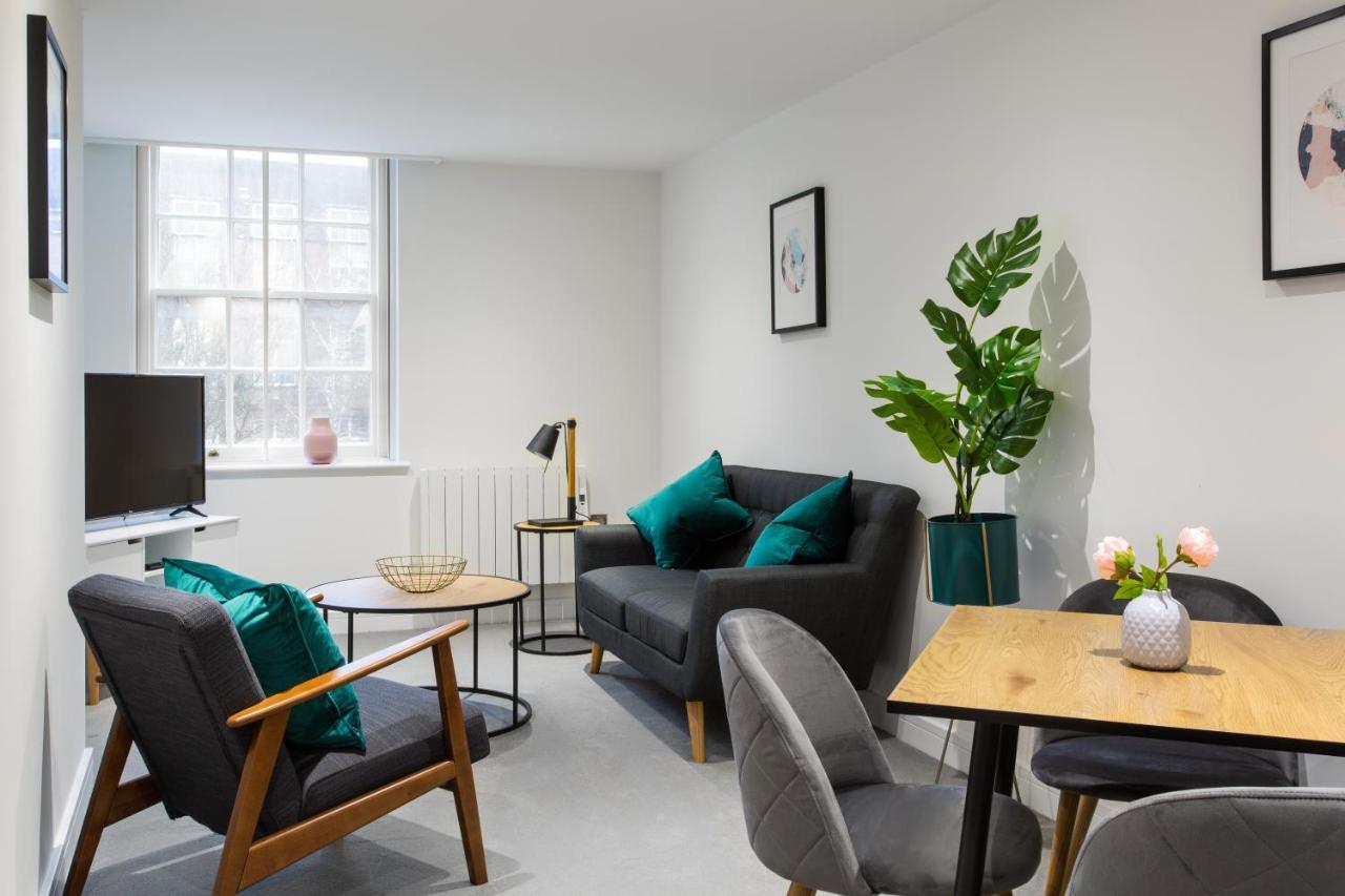 Apartment Queens Park By Viridian London