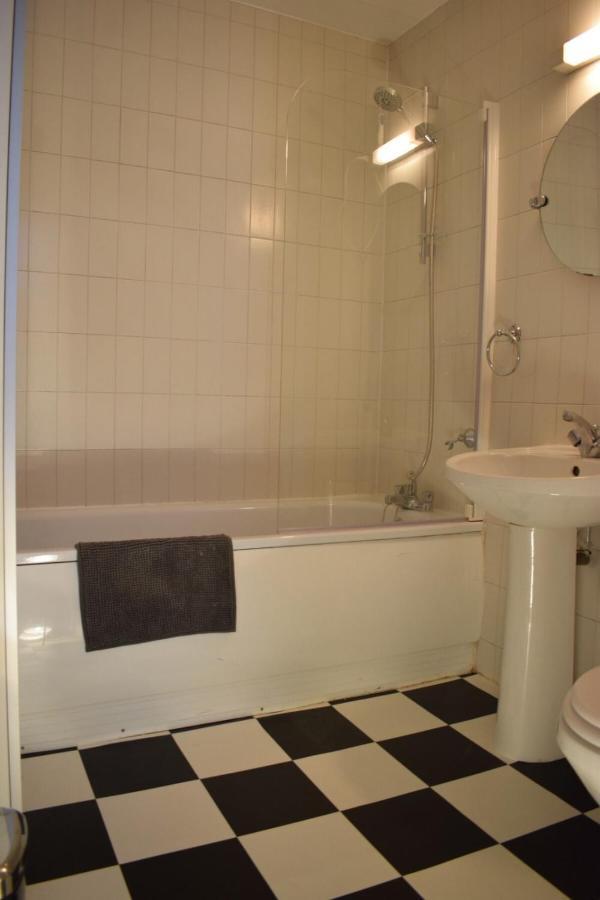 Spacious 2 Bedroom Flat In Beautiful Maida Vale Apartment London