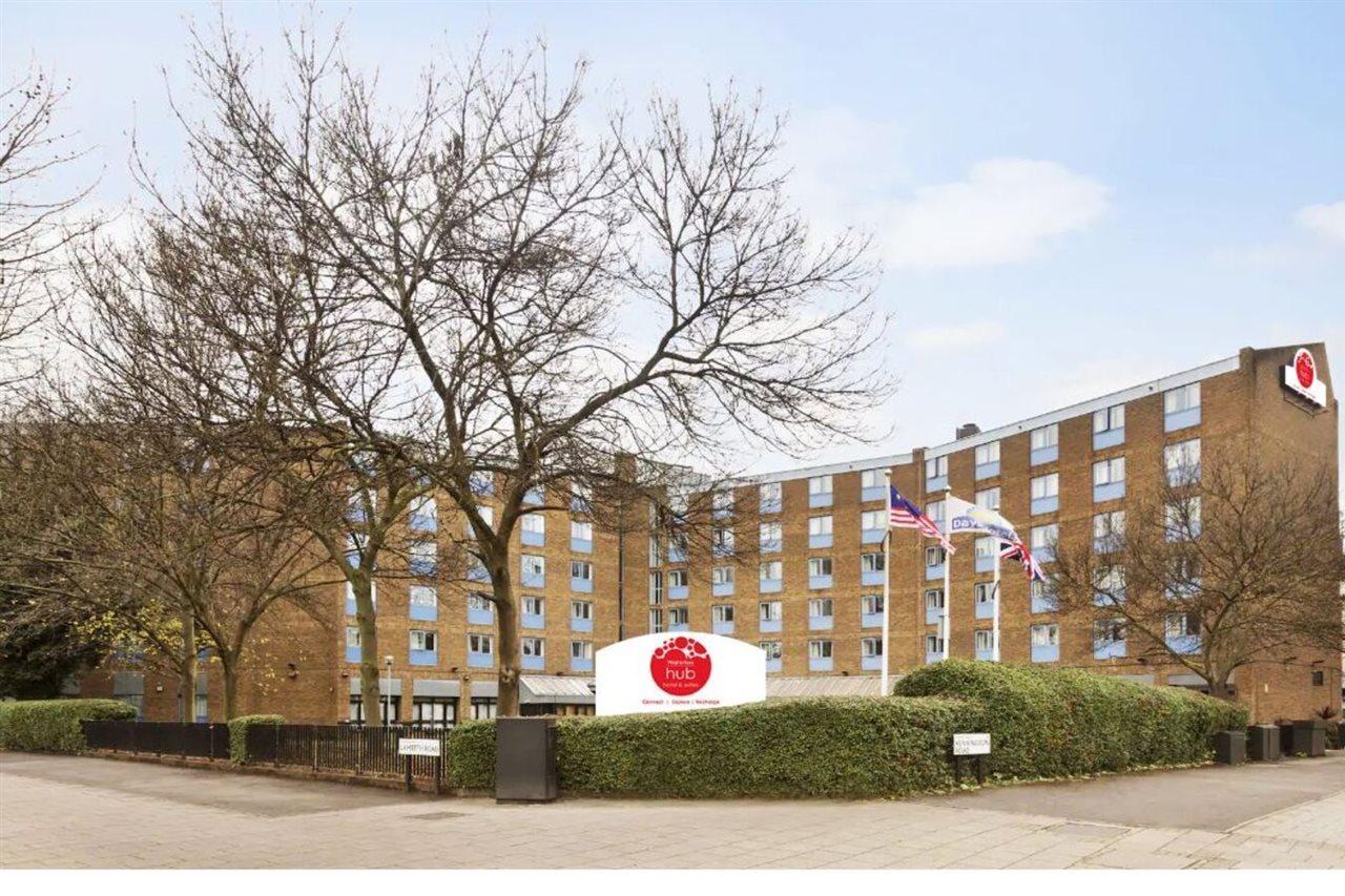 Waterloo Hub And Hotel 3*