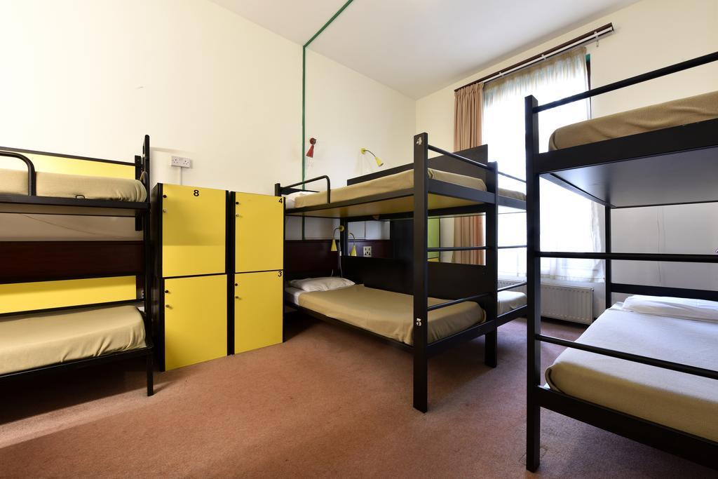 Hostel Equity Point *