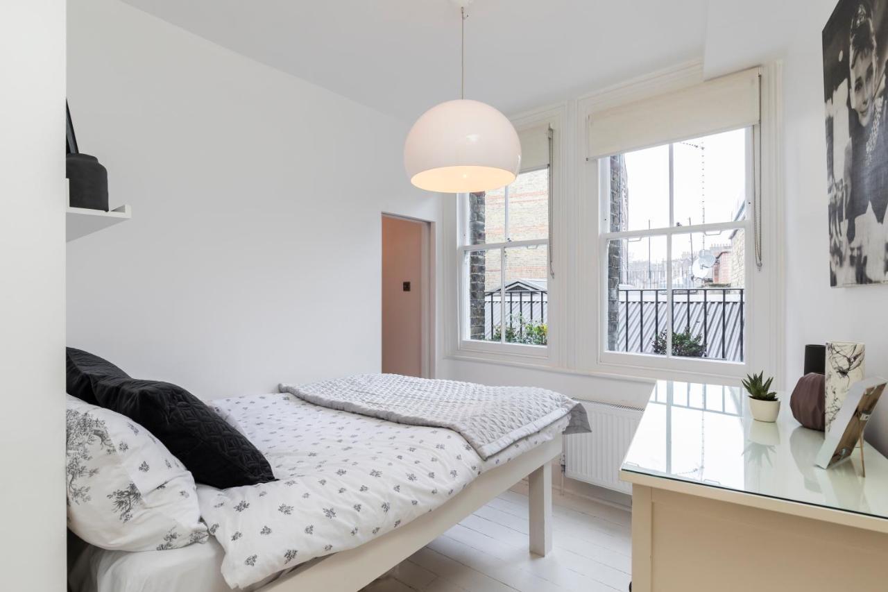 Chic Apt In Trendy Islington With Cafes, Restaurants & Angel Tube Station Apartment *