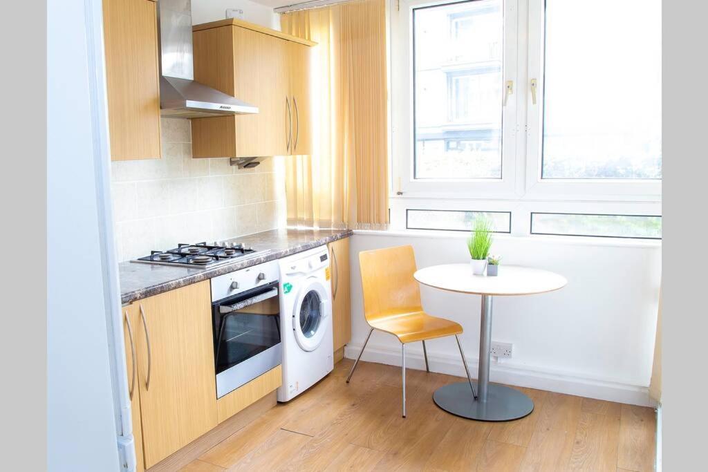 Shoreditch Hoxton Large 3 Bed Garden Flat Apartment *