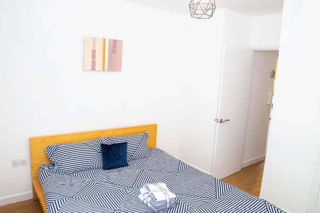 Shoreditch Hoxton Large 3 Bed Garden Flat Apartment