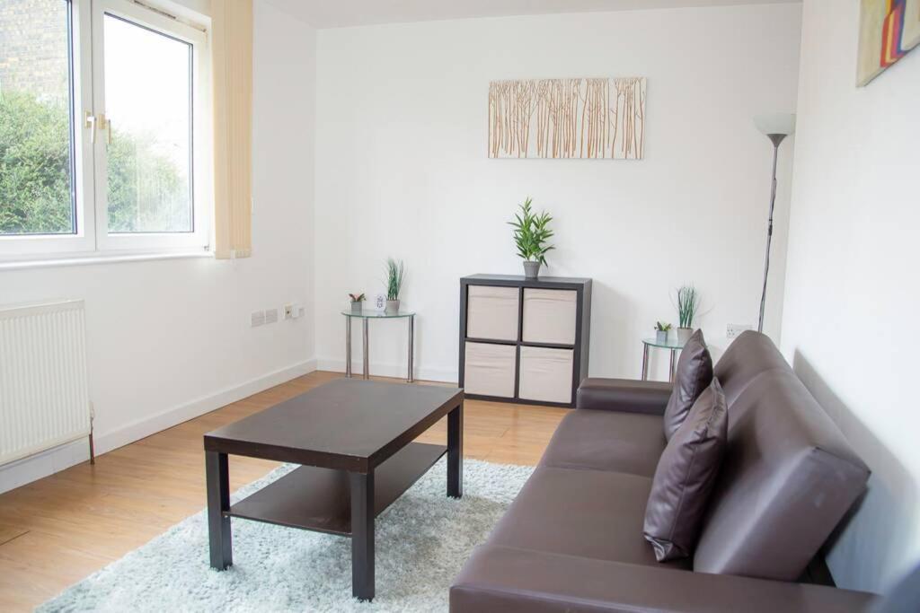 Apartment Shoreditch Hoxton Large 3 Bed Garden Flat London