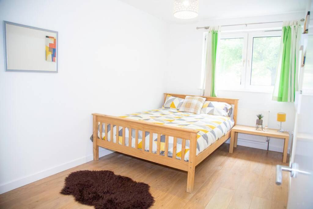 Shoreditch Hoxton Large 3 Bed Garden Flat Apartment *