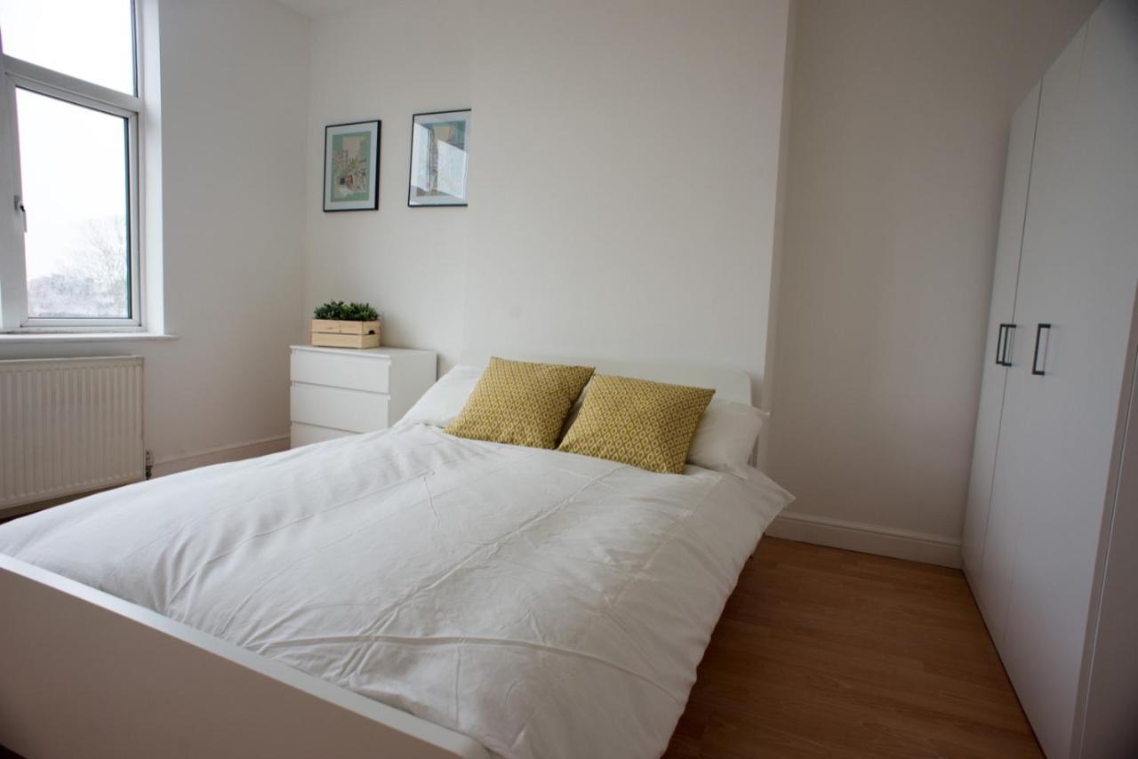 Tooting Bec By Dc Homestay *