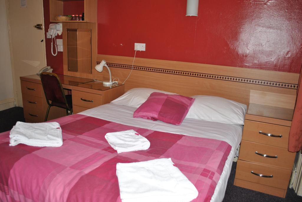 Guilford House 2* London
